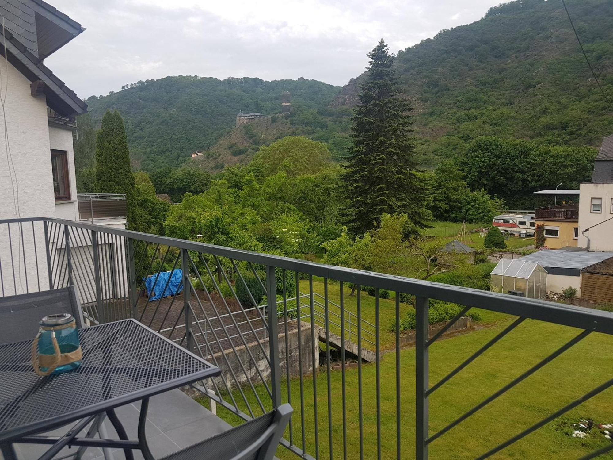 Ferienhaus Leopold mit Mosel- und Burgblick Burgen  Exterior foto